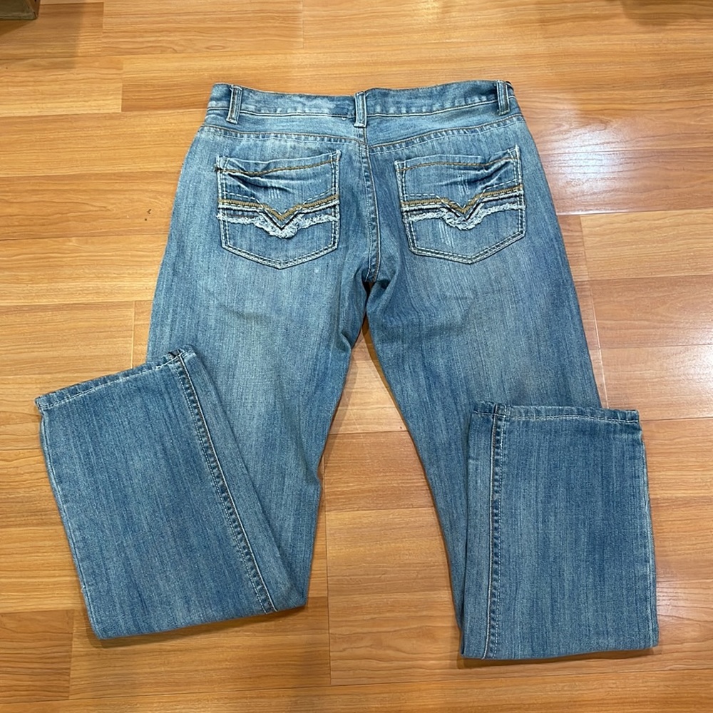 Hybrid Jeans relaxed and slightly distressed jeans 34x32
